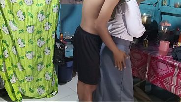 Ngentot Adik Ipar Di Dapur, Pas Lagi Siap-siap Berangkat Sekolah, Makin Greget