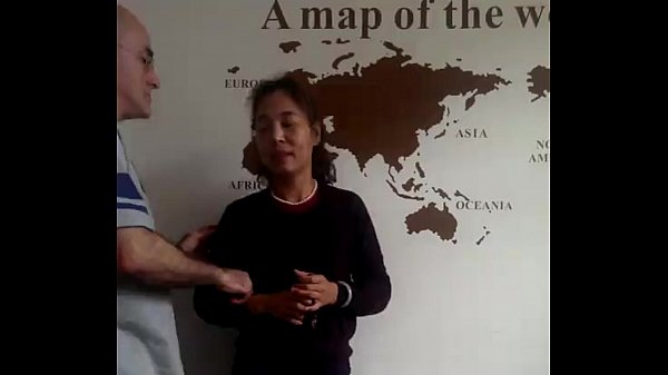 Cowok Bule Ngentot Istri China Sama Bocah China Di Tiga Baris Dongguan