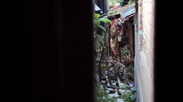 Nonton Desi Kencing Dan Pipis Seru Banget, Bikin Greget