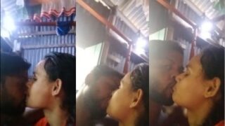 Tonton Video Desi, Cowok Dhaka Remes Payudara Sambil Ciuman Mesra.