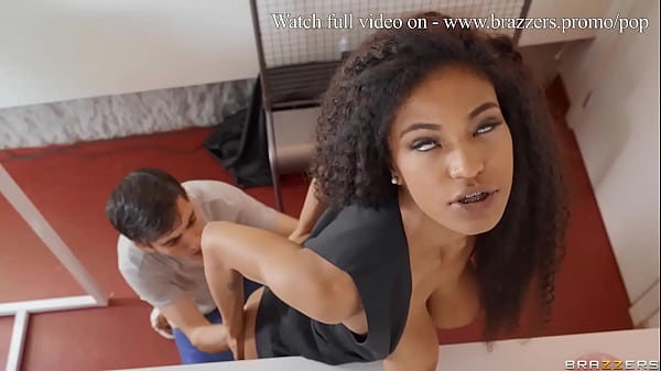 Nonton Video Tina Fire Di Brazzers – Crot Di Mulut, Ngentot Anjing, Dan Popcorn Penuh Mani