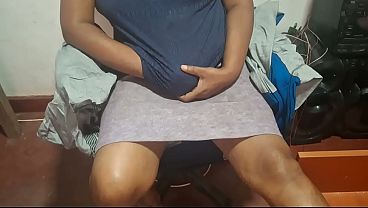 Ibu Tiri India Lagi Ngintipin, Bikin Mendingan Nggak Bisa Tidur