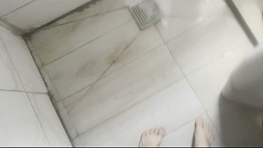 Aku Nemuin Dildo Di Tas Ibu Tiri Arabku, Lalu Kukasih Dia Cobain Kontol Asli.