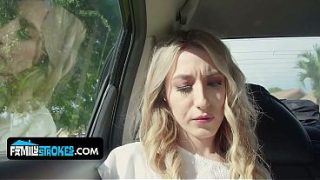 Ibu Montok Vivianne Desilva & Sophia Manis Bergantian Ngentot Batang Keras Di Threesome Panas
