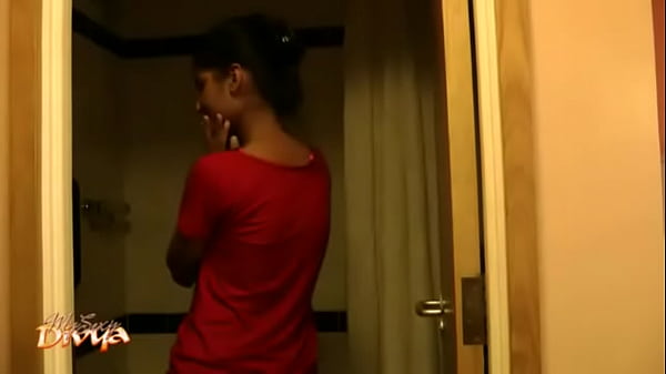 Telanjang Bulat, Pacar India Pamerin Semua Bagian Tubuhnya Yang Bikin Ngilu.