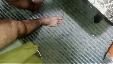 Ngentot Bertiga Arab, Kontol Digocok, Pantat Dibuka, Dua Jagoan Saudi Ngewein Si Pasif Irak Sampai Crot