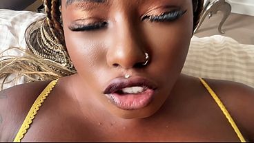 Xeinna Rose Pov: Hitam Montok Ngewe Kontol Putih Gede Anak Tiri