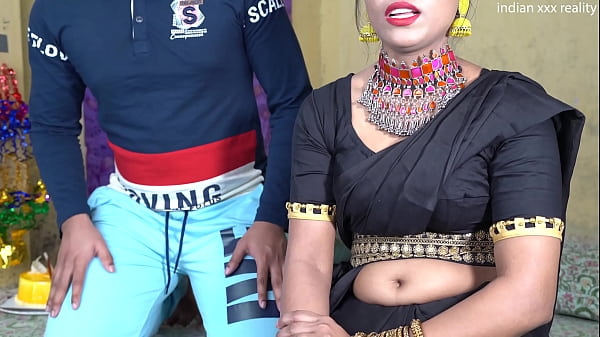 Xxx Ibu Tiri India, Ngentot Ultah Bergaya Desi Versi Hindi Xxx